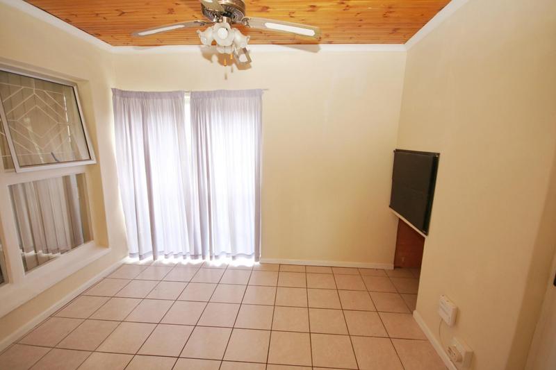 2 Bedroom Property for Sale in Parow North Western Cape